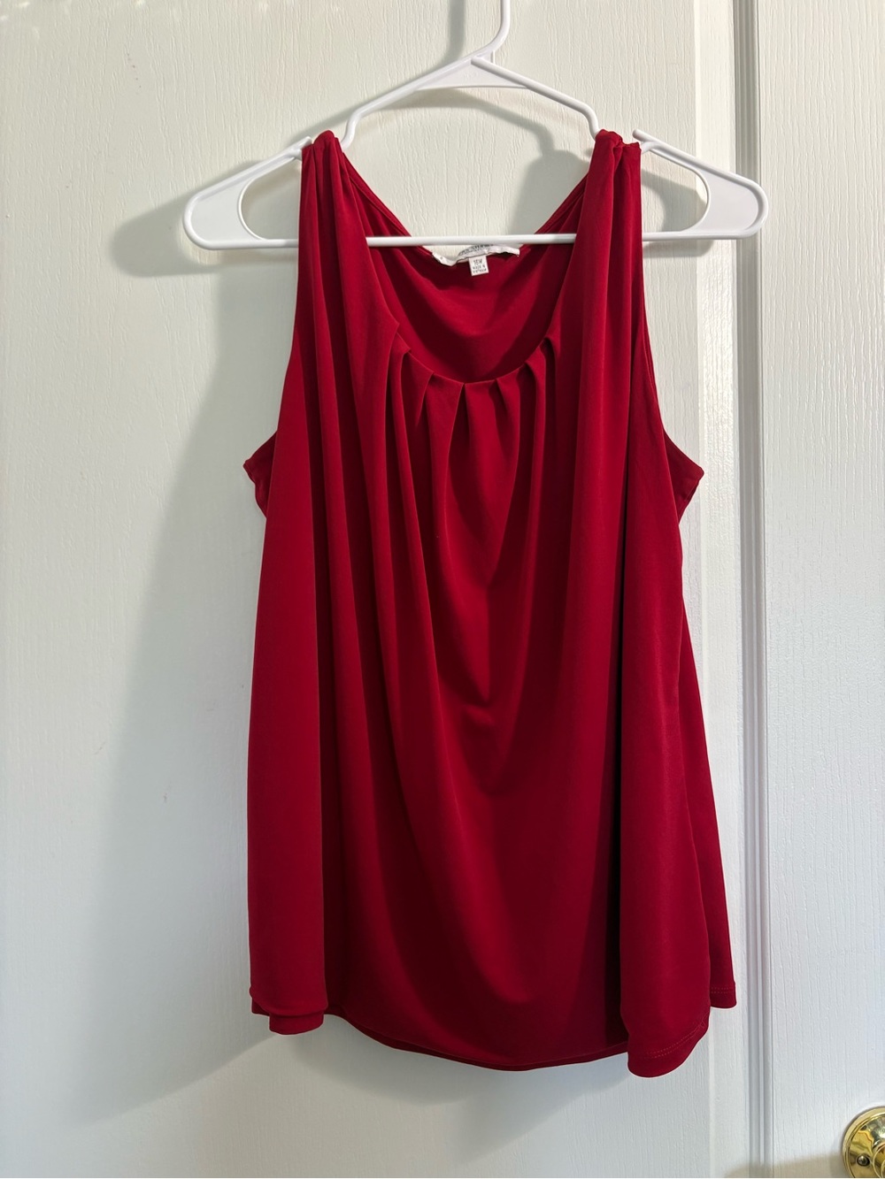 Jones Studio Women’s Red Sleeveless Top (16W)